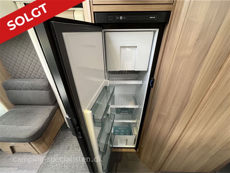 Adria Coral Plus 670 SC